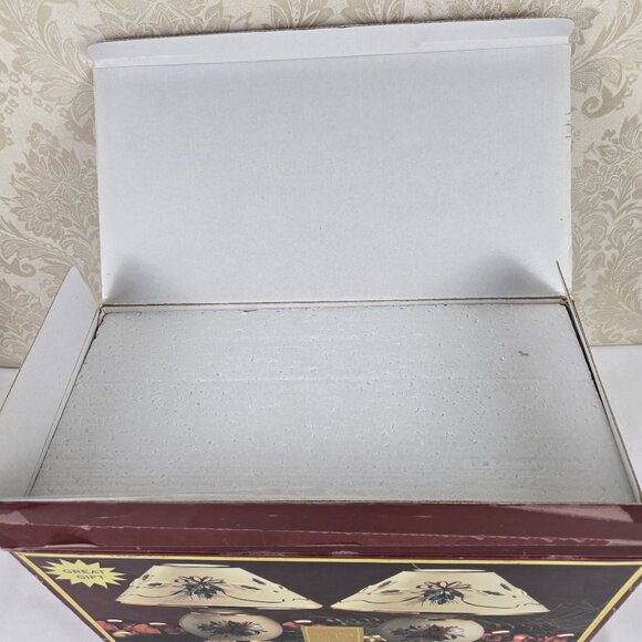 Lenox For The Holidays Winter Greetings Tea Light Lamps Set of 2 Porcelain IOB - Picture 12 of 15